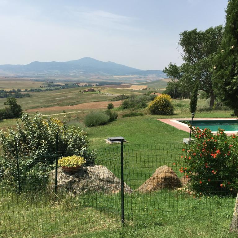 Villa Fonte All'Oppio Con Area Piscina Recintata Pienza Exterior foto