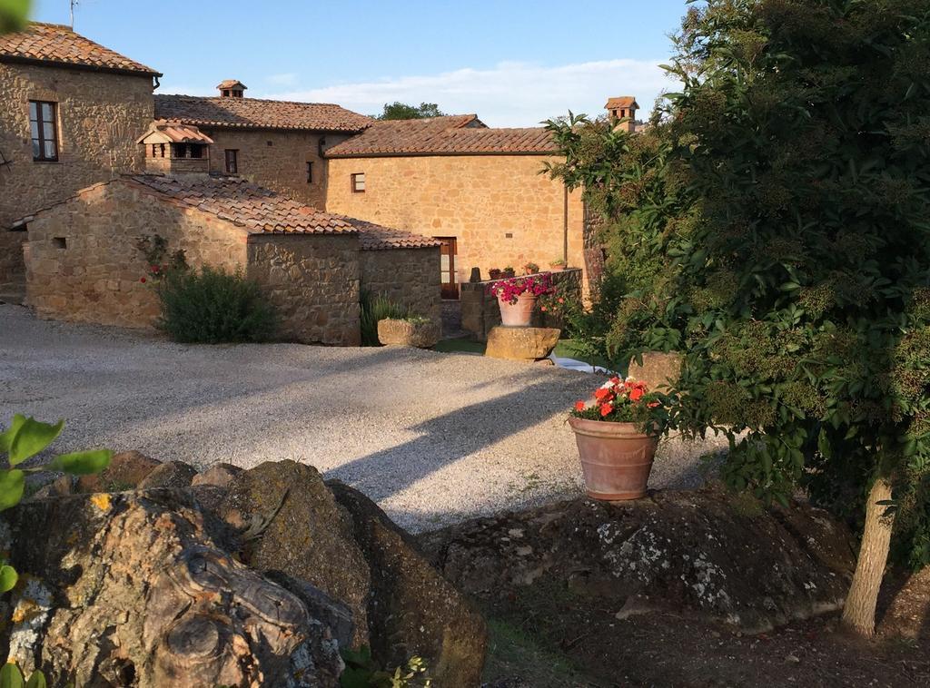 Villa Fonte All'Oppio Con Area Piscina Recintata Pienza Exterior foto