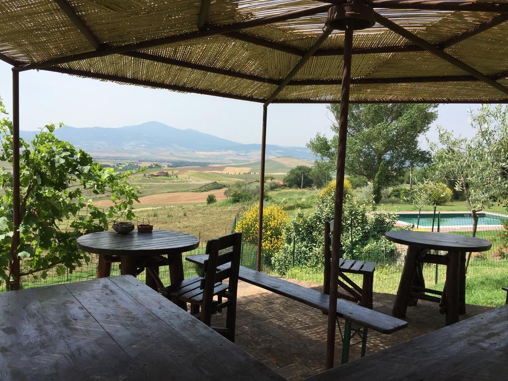 Villa Fonte All'Oppio Con Area Piscina Recintata Pienza Exterior foto