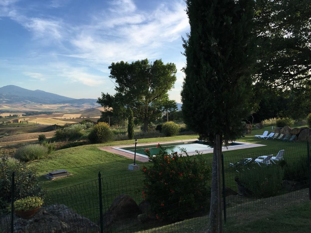 Villa Fonte All'Oppio Con Area Piscina Recintata Pienza Exterior foto