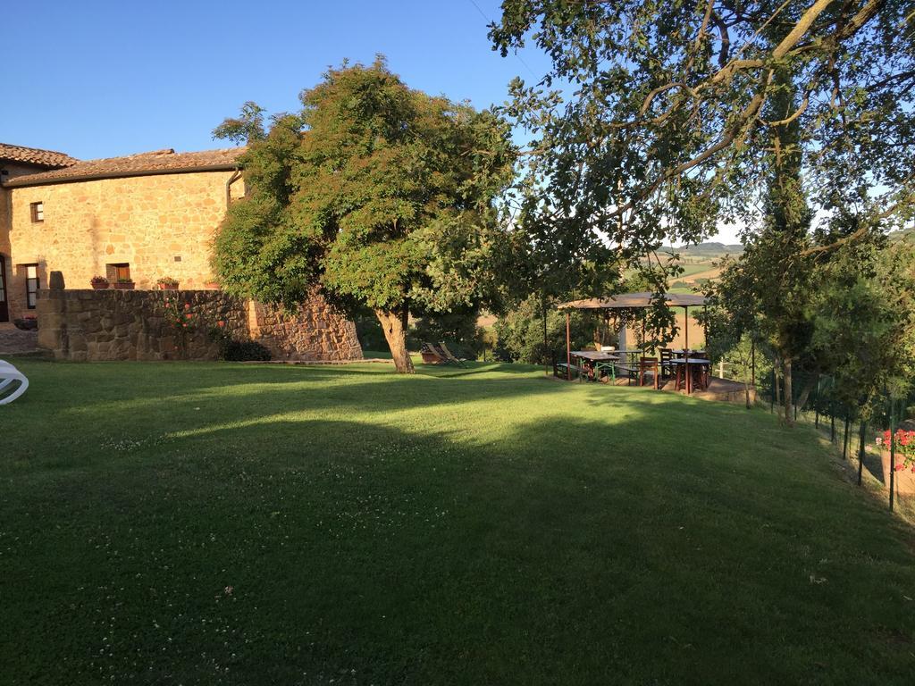 Villa Fonte All'Oppio Con Area Piscina Recintata Pienza Exterior foto