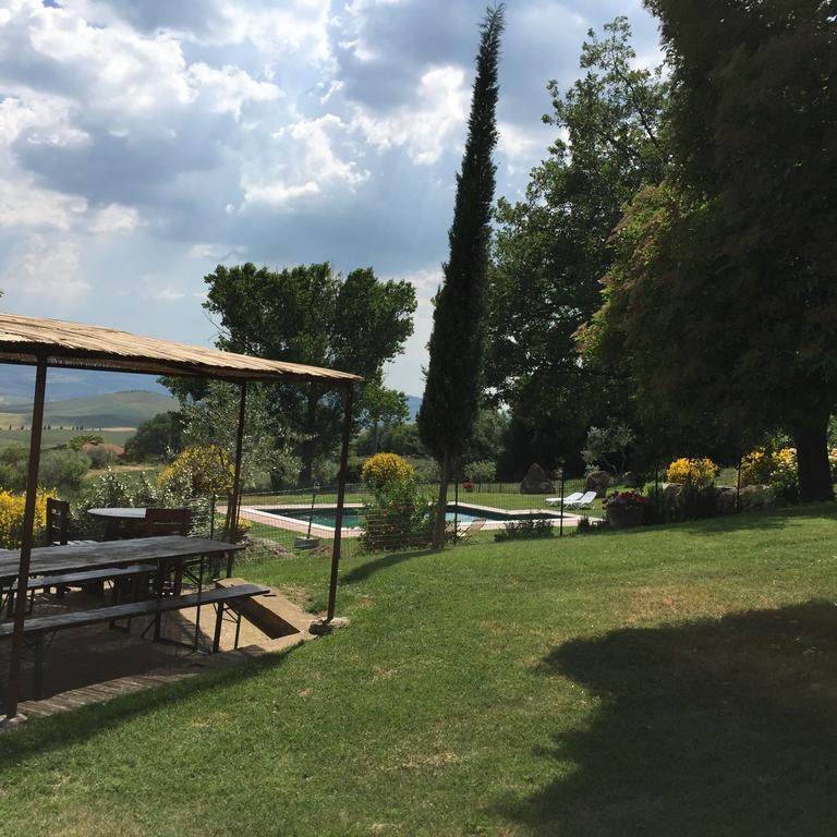 Villa Fonte All'Oppio Con Area Piscina Recintata Pienza Exterior foto